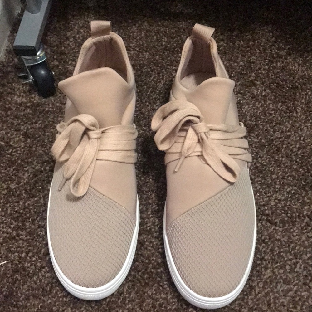 Steve Madden sneaker